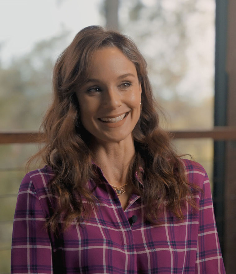 a portrait photo of actor Sarah Wayne Callies